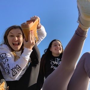 Meet your Posher, Stephanie